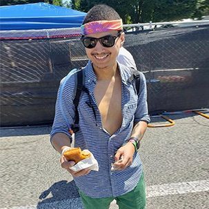 Festivals-Lolla-guy-303x303